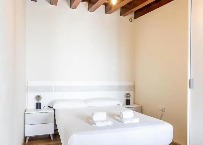 Atico Historico كاديز